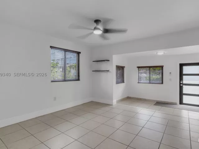 3-bedroom home for sale in Miami - 944 SW 10th Avenue - MondialRealty
