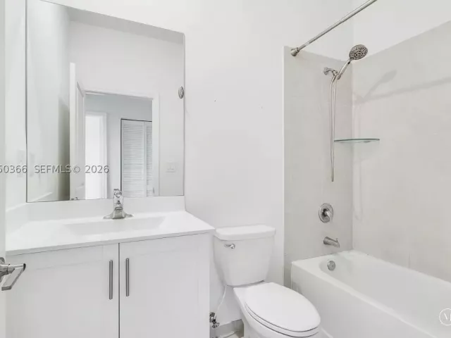 3-bedroom home for sale in Miami - 21071 NE 8th Ave 21071 - MondialRealty