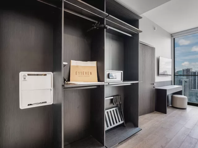 1-bedroom condo for sale in Miami - 20 NE 11th Street 4805 - MondialRealty