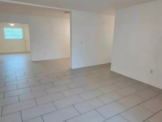 4-bedroom home for rent in Miami - 1331 NE 211th St - MondialRealty