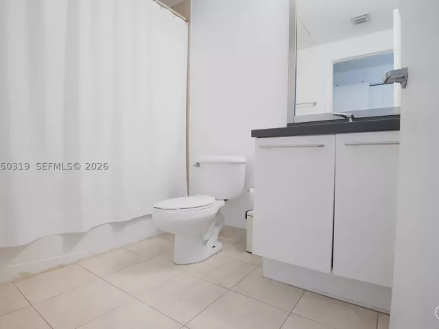 2-bedroom condo for sale in Miami - 90 SW 3rd St 2113 - MondialRealty