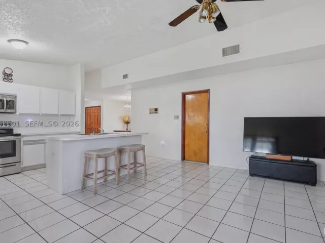 3-bedroom home for sale in Miami - 4531 SW 146th Ct - MondialRealty