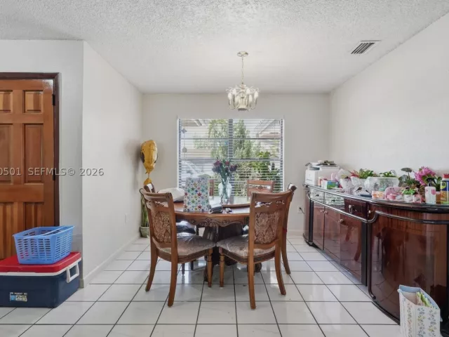 3-bedroom home for sale in Miami - 4531 SW 146th Ct - MondialRealty