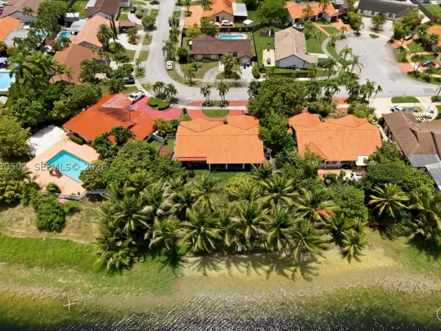 3-bedroom home for sale in Miami - 4531 SW 146th Ct - MondialRealty