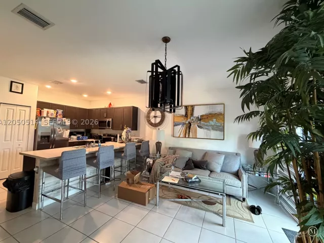 3-bedroom home for sale in Homestead - 28710 SW 133 RD CT - MondialRealty