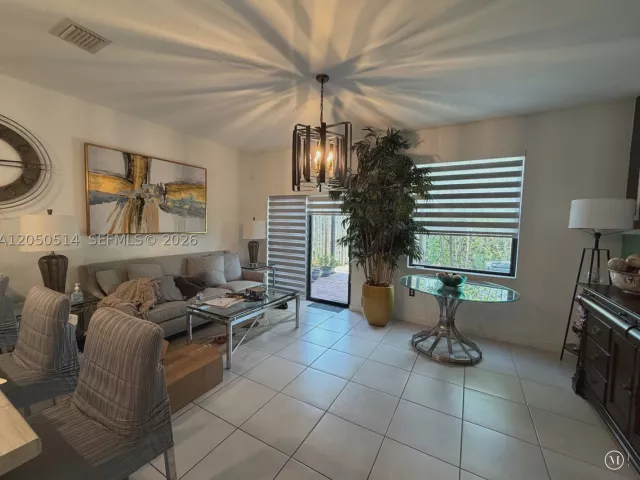 3-bedroom home for sale in Homestead - 28710 SW 133 RD CT - MondialRealty