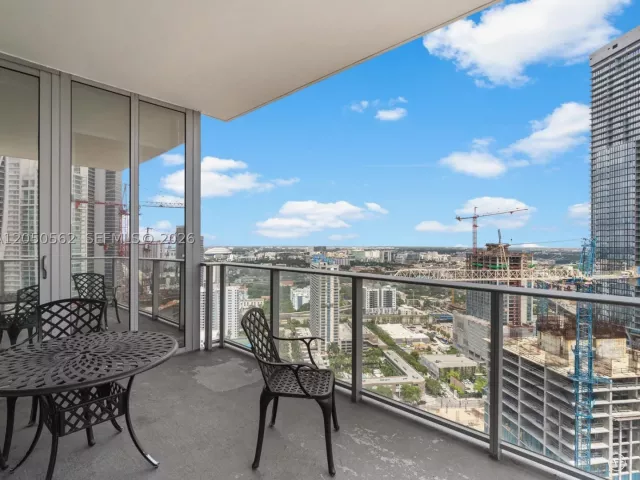 1-bedroom condo for sale in Miami - 851 NE 1st Ave 3000 - MondialRealty