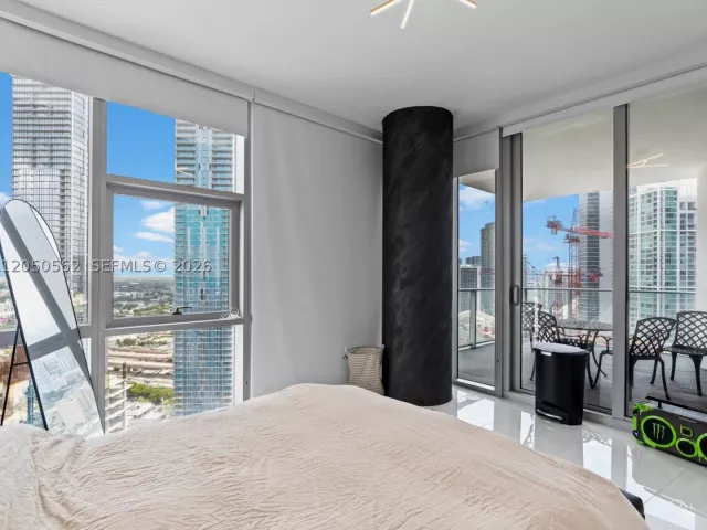 1-bedroom condo for sale in Miami - 851 NE 1st Ave 3000 - MondialRealty