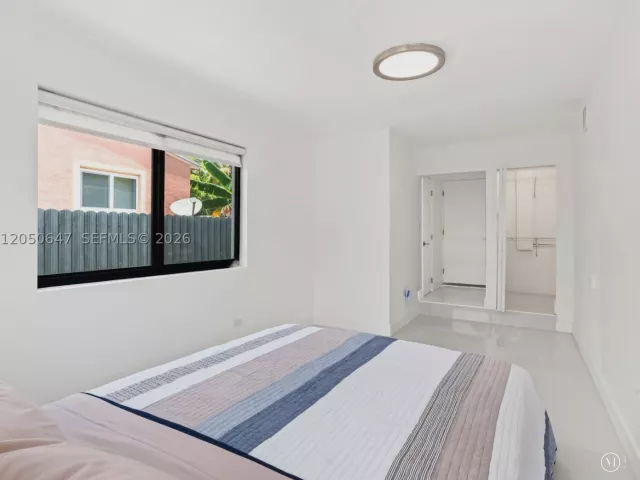 3-bedroom home for sale in North Miami Beach - 15725 NE 11th Ct - MondialRealty