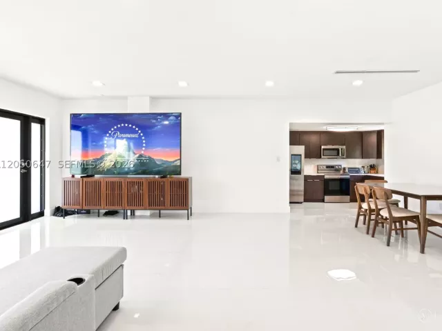 3-bedroom home for sale in North Miami Beach - 15725 NE 11th Ct - MondialRealty