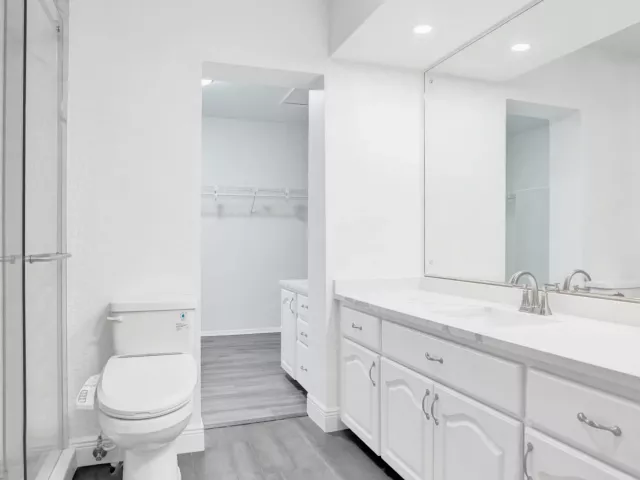 4-bedroom home for rent in Fort Lauderdale - 4755 NE 23rd Avenue - MondialRealty