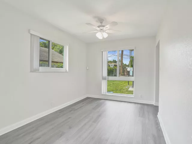 4-bedroom home for rent in Fort Lauderdale - 4755 NE 23rd Avenue - MondialRealty
