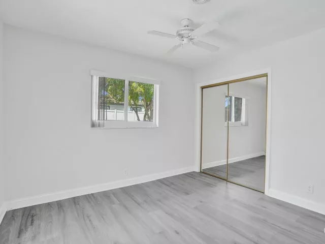 4-bedroom home for rent in Fort Lauderdale - 4755 NE 23rd Avenue - MondialRealty