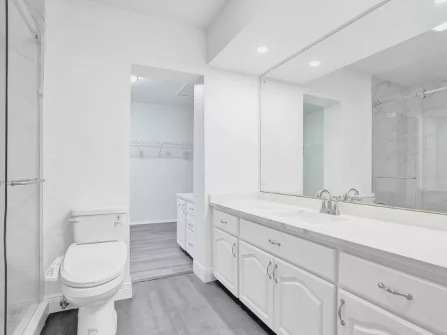4-bedroom home for rent in Fort Lauderdale - 4755 NE 23rd Avenue - MondialRealty