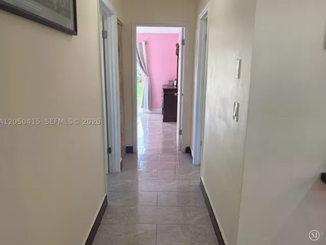 3-bedroom home for sale in Boca Raton - 4280 N Dixie Hwy - MondialRealty