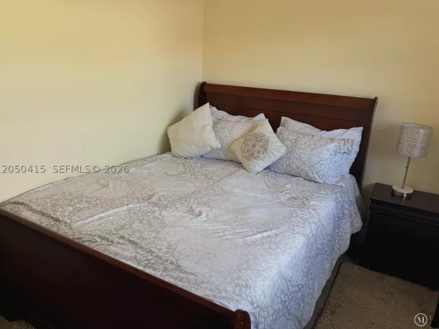 3-bedroom home for sale in Boca Raton - 4280 N Dixie Hwy - MondialRealty