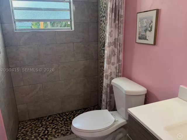 3-bedroom home for sale in Boca Raton - 4280 N Dixie Hwy - MondialRealty