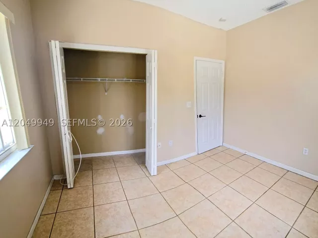 3-bedroom home for sale in Miami - 14236 SW 148th Ave - MondialRealty