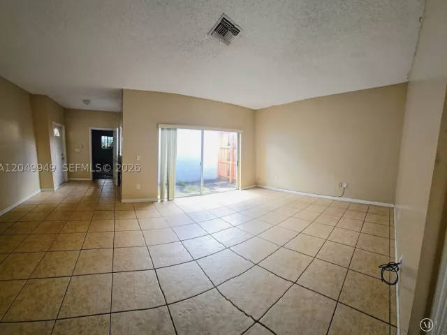 3-bedroom home for sale in Miami - 14236 SW 148th Ave - MondialRealty