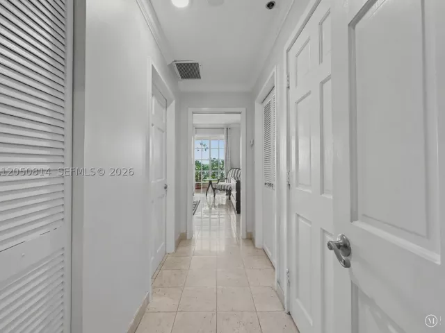 3-bedroom condo for rent in Miami Beach - 2124 Fisher Island Dr 2124 - MondialRealty