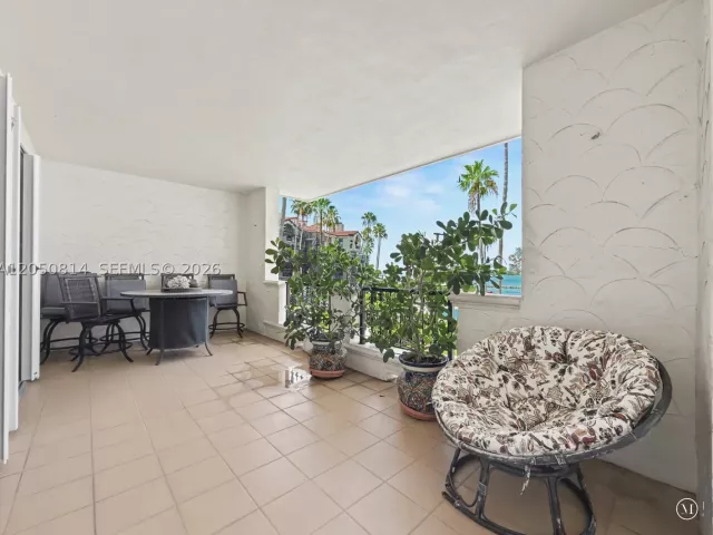 3-bedroom condo for rent in Miami Beach - 2124 Fisher Island Dr 2124 - MondialRealty