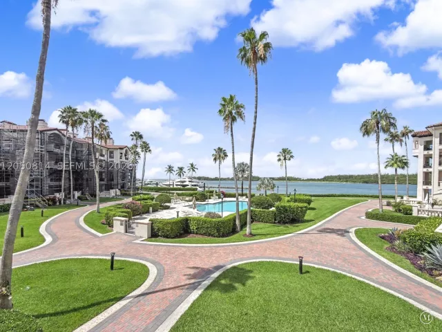 3-bedroom condo for rent in Miami Beach - 2124 Fisher Island Dr 2124 - MondialRealty