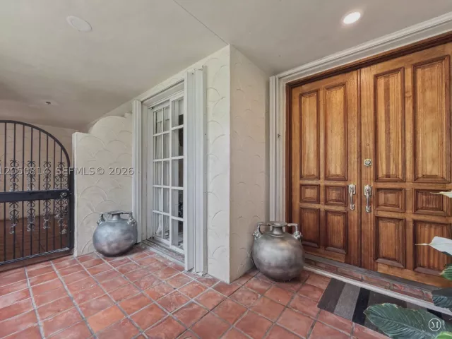 3-bedroom condo for rent in Miami Beach - 2124 Fisher Island Dr 2124 - MondialRealty