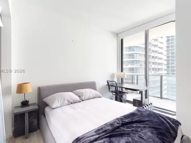3-bedroom condo for rent in Miami - 801 S Miami Ave 2601 - MondialRealty
