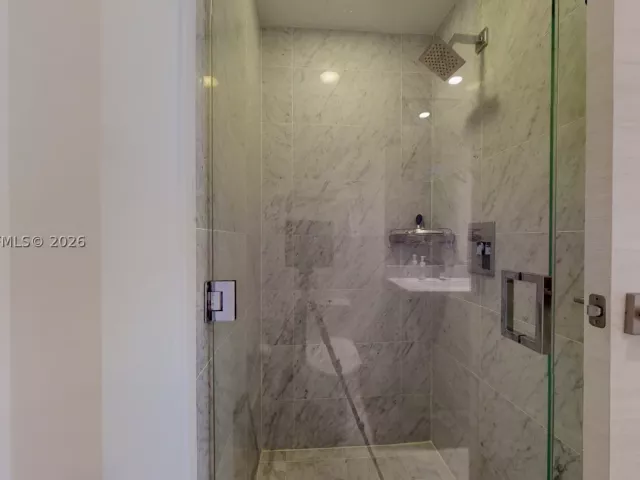 3-bedroom condo for rent in Miami - 801 S Miami Ave 2601 - MondialRealty