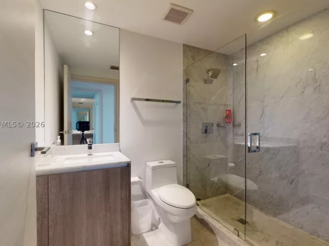 3-bedroom condo for rent in Miami - 801 S Miami Ave 2601 - MondialRealty