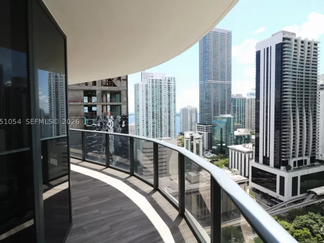 3-bedroom condo for rent in Miami - 801 S Miami Ave 2601 - MondialRealty