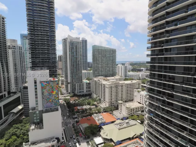 3-bedroom condo for rent in Miami - 801 S Miami Ave 2601 - MondialRealty