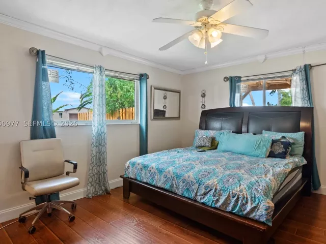 5-bedroom home for sale in Pembroke Pines - 2251 NW 87th Ave - MondialRealty