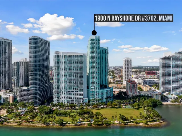 2-bedroom condo for rent in Miami - 1900 N Bayshore Drive 3702 - MondialRealty