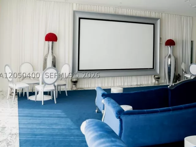1-bedroom condo for rent in Miami - 475 Brickell Ave 1012 - MondialRealty