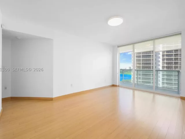 3-bedroom condo for rent in Aventura - 20201 E Country Club Dr 1502 - MondialRealty