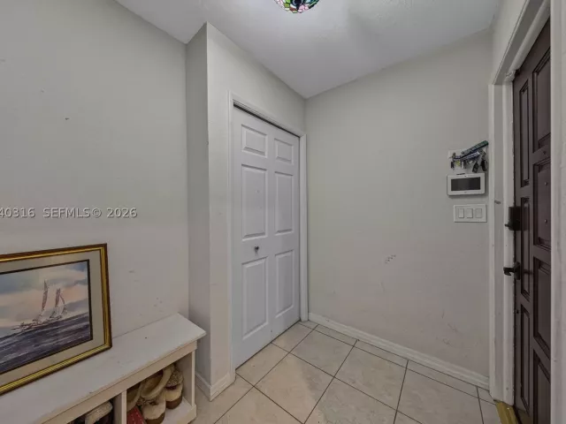 3-bedroom home for sale in Hollywood - 5300 Fillmore St - MondialRealty