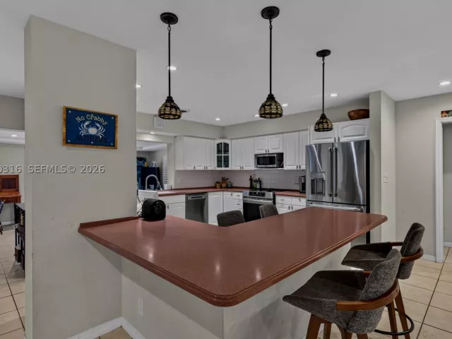 3-bedroom home for sale in Hollywood - 5300 Fillmore St - MondialRealty