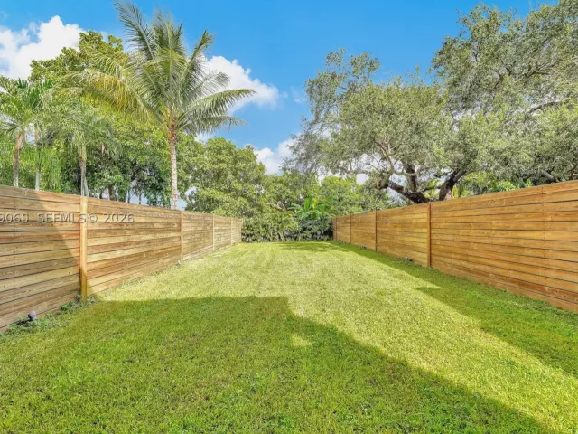 3-bedroom home for rent in Miami - 8871 SW 28th St - MondialRealty