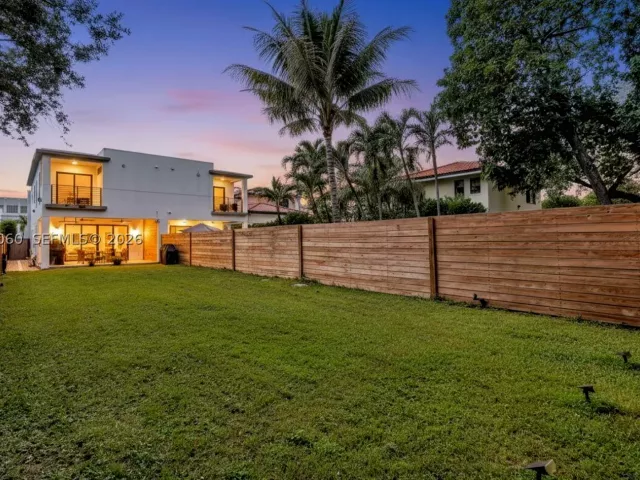 3-bedroom home for rent in Miami - 8871 SW 28th St - MondialRealty