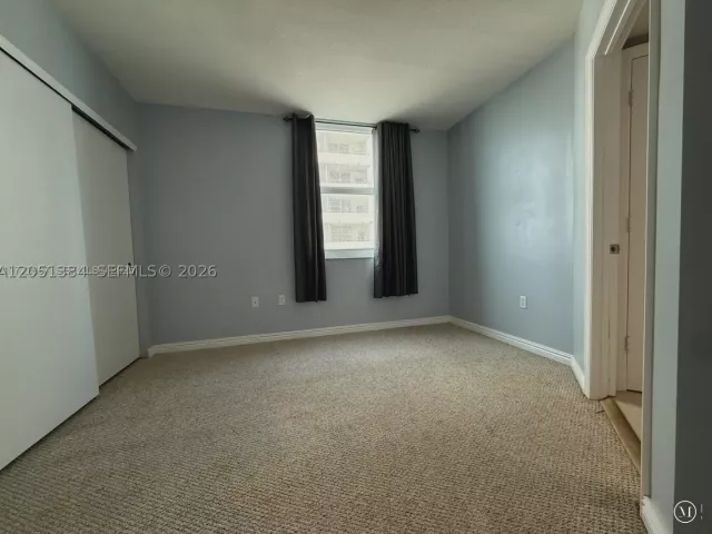 2-bedroom condo for rent in Surfside - 9201 Collins Ave 521 - MondialRealty