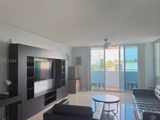 2-bedroom condo for rent in Surfside - 9201 Collins Ave 521 - MondialRealty