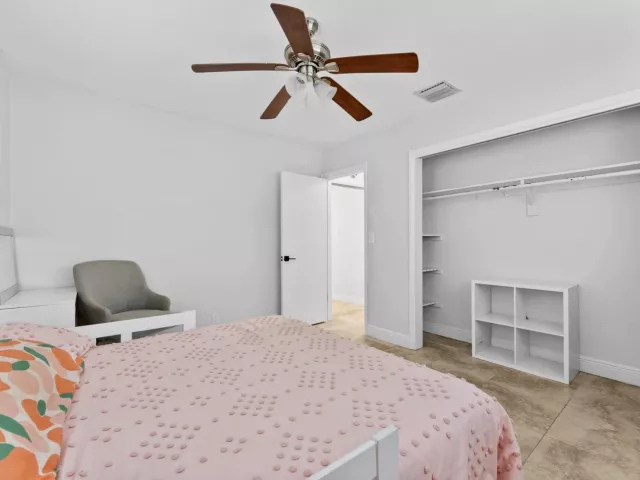 4-bedroom home for sale in Boca Raton - 1257 NW 5th Street - MondialRealty