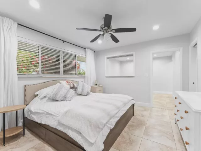 4-bedroom home for sale in Boca Raton - 1257 NW 5th Street - MondialRealty