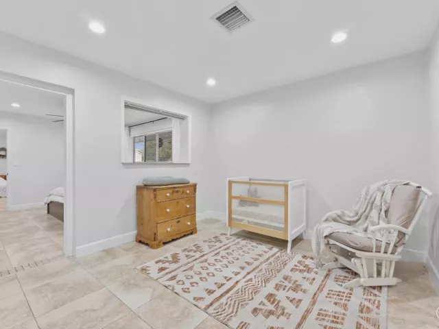 4-bedroom home for sale in Boca Raton - 1257 NW 5th Street - MondialRealty