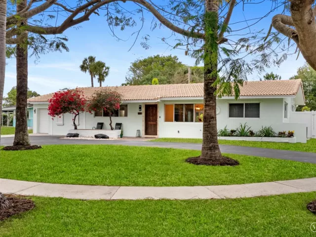 4-bedroom home for sale in Boca Raton - 1257 NW 5th Street - MondialRealty