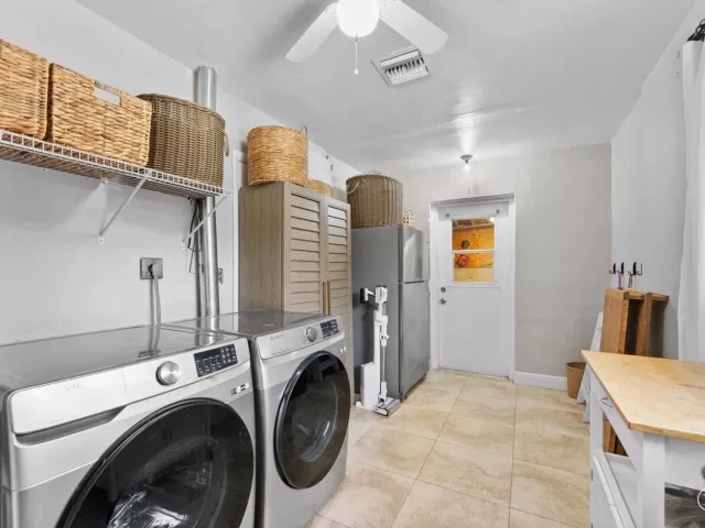 4-bedroom home for sale in Boca Raton - 1257 NW 5th Street - MondialRealty