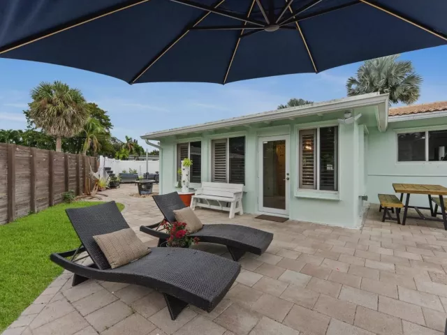 4-bedroom home for sale in Boca Raton - 1257 NW 5th Street - MondialRealty