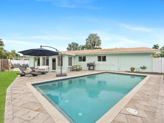4-bedroom home for sale in Boca Raton - 1257 NW 5th Street - MondialRealty