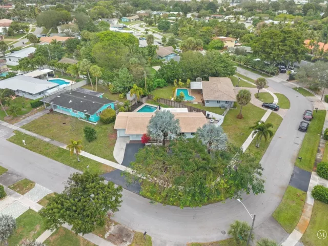 4-bedroom home for sale in Boca Raton - 1257 NW 5th Street - MondialRealty